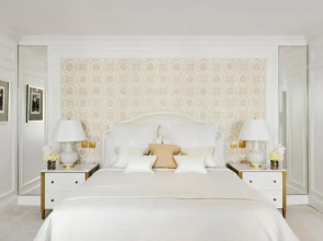 Отель Four Seasons George V