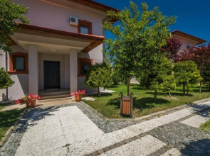 Vista Villas & Suites