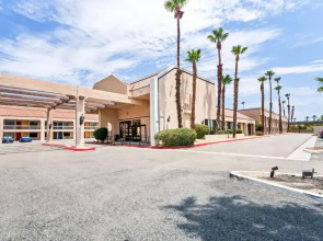 Signature Inn Hotel