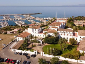 Phi Hotel Sighientu