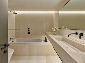 Hotel AKA Alexandria