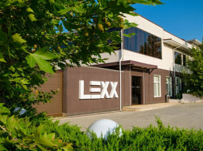 Lexx Hotel