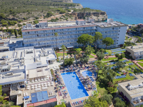 AluaSun Cala Antena – All Inclusive