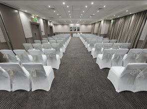 DoubleTree by Hilton Edinburgh Airport