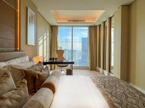 Renaissance Business Bay Hotel