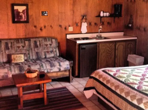 Turner Falls Inn