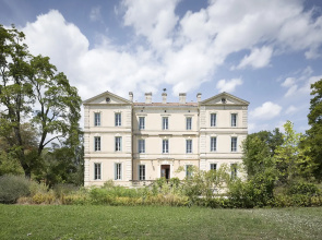 Chateau De Montcaud