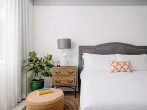 Nautilus Sonesta Miami Beach