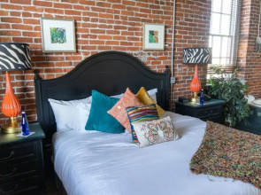 Lancaster Arts Hotel