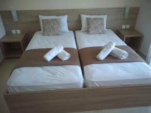 Ever Green Aparthotel