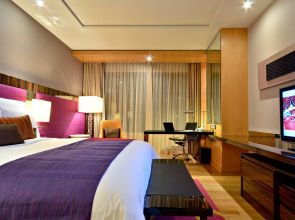 Renaissance Bangkok Ratchaprasong Hotel