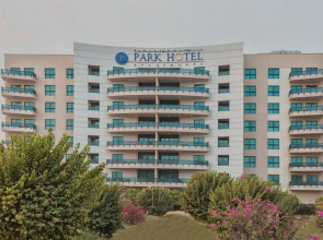 Отель Park Apartments Dubai, an Edge by Rotana