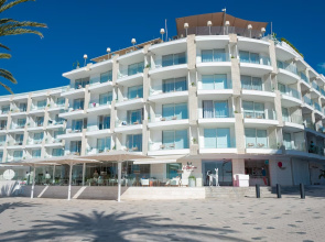 One Ibiza Suites
