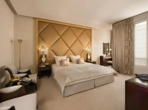 Hôtel Barrière Fouquet's Paris