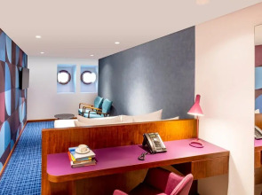 Queen Elizabeth 2 Hotel by Accor