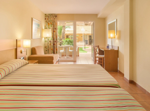 Отель RH Casablanca & Suites