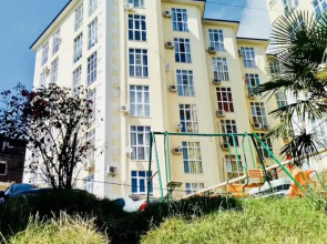 S Massazhnoy Krovatyu I Vidom Na More Apartments