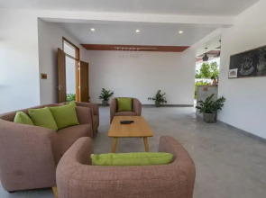 Olive Goidhoo Hotel