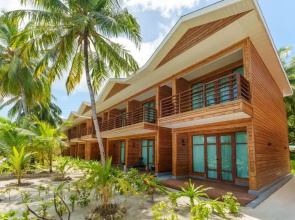 Pearl Sands of Maldives Hotel