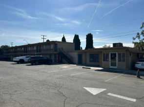 Motel 6 Selma, CA