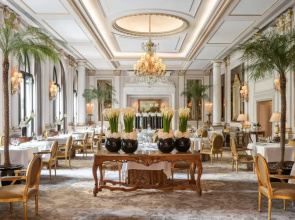 Отель Four Seasons George V