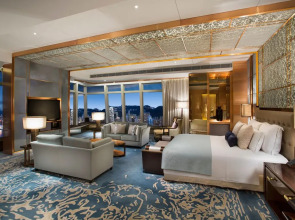 The Ritz-Carlton, Hong Kong