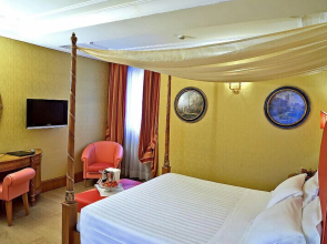 Hotel Homs