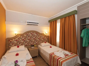 Exelsior Beach Aparthotel