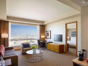 Отель Swissotel Al Ghurair 