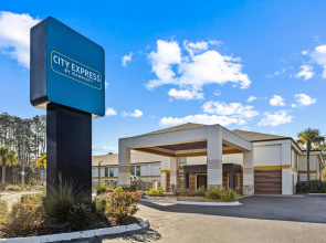 City Express by Marriott Yulee Hotel