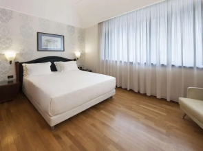 Отель NH Milano Machiavelli