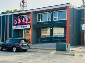 Town Centre Inn - Parry Sound Hotel