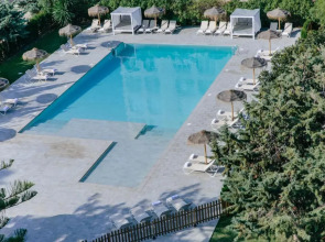 Отель Almirante 