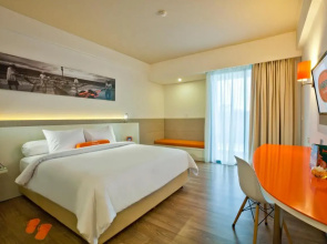 Отель Harris Hotel Seminyak Bali