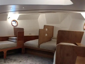 Kyle Blue Bristol - Luxury Hostel Boat