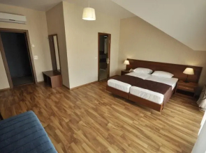 Villa Flora Guest House