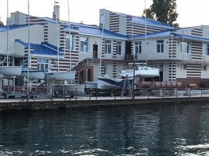 Ushakova Balka Yacht Club