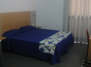 Mhc Arenales Hotel