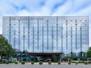Liz Hotel