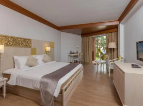 Отель Best Western Premier Bangtao Beach Resort and Spa