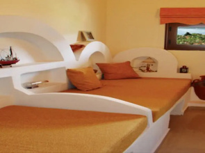 Mantas Bay Apartments