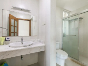 Sanya Hai Hua Apartment