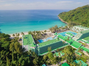 Le Meridien Phuket Beach Resort