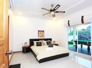 The Chase & Foxlea Villas