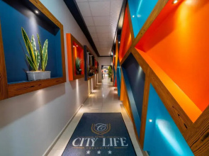City Life Hotel