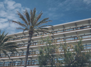 AYA Seahotel – Adults Only