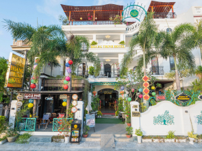 Hoang Trinh Hotel