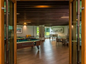 Naithonburi Beach Resort