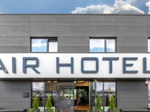 Air Hotel