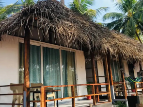 Agonda Beach Chalets